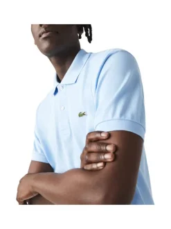 Polo L1212 en piqué de coton bleu ciel coupe droite et col boutonné avec logo brodé