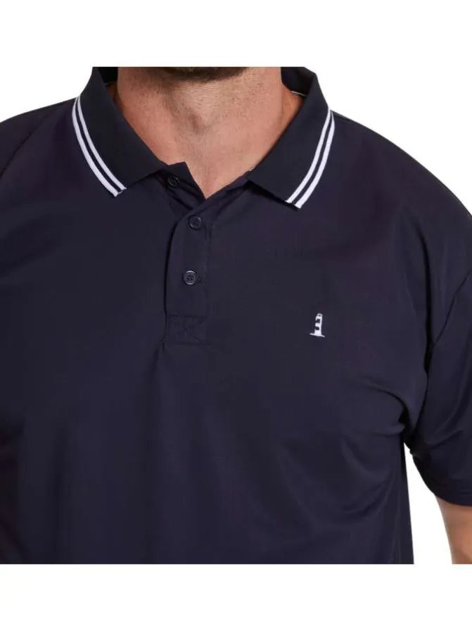 Polo marine uni avec une coupe droite un col boutonné et des manches courtes