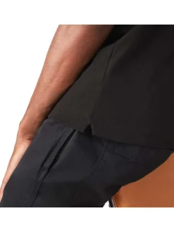 Polo Paris en coton noir uni coupe droite col boutonné et manches resserrées