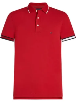 Polo rouge uni en coton avec une coupe droite à col français et manches courtes