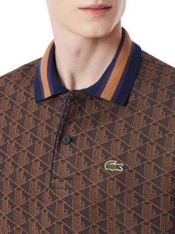 Polo rouille fantaisie avec un col boutonné et des manches courtes