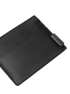 Porte-cartes en cuir noir aspect grainé pourvu d'une plaque embossée