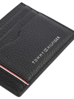 Porte-cartes noir uni en cuir avec nom iconique de la marque et compartiments