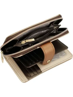 Portefeuille beige avec des imprimés et une fermeture à zip