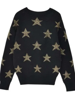 Pull noir doux avec des étoiles pailletées une coupe droite et un col rond