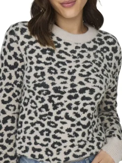 Pull beige à motif léopard pourvu d'un col rond et de manches longues