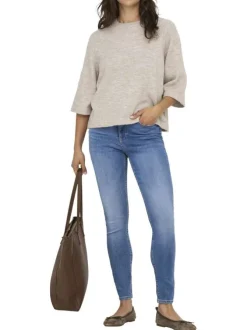 Pull beige uni à coupe droite avec un col rond et des manches 3/4