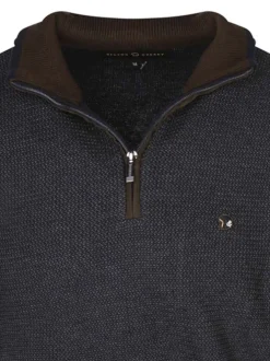 Pull bleu marine et gris à coupe droite avec un col camionneur