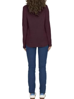 Pull bordeaux uni avec une coupe droite à col rond et des manches longues