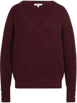 Pull bordeaux uni pourvu d'un col v et de manches longues