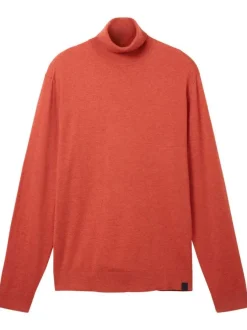 Pull brique chiné à coupe droite col roulé et à manches longues