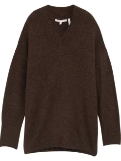 Pull brun uni en maille tricotée avec un col v et des manches longues