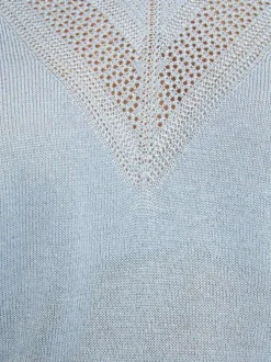 Pull ciel à coupe ample pourvu d'un col v arrondi et de manches courtes