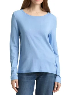 Pull ciel uni avec une coupe ajustée et des manches longues moulantes