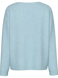 Pull ciel uni avec une coupe droite et des manches longues