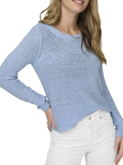 Pull ciel uni coupe droite avec un col rond et à manches longues