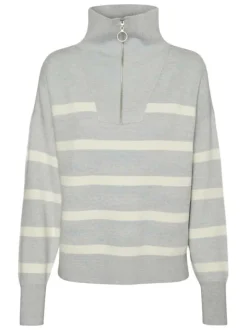 Pull à col roulé zippé gris clair à rayures écrues avec une coupe droite