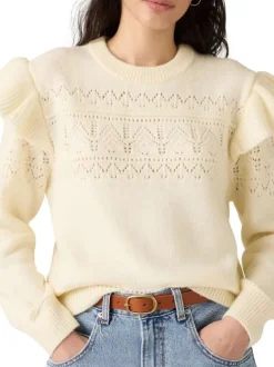Pull écru en maille ajourée avec une coupe large et des manches longues