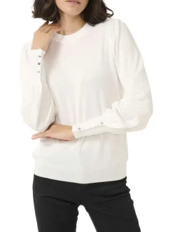 Pull écru en maille fine avec une coupe ajustée et un col rond