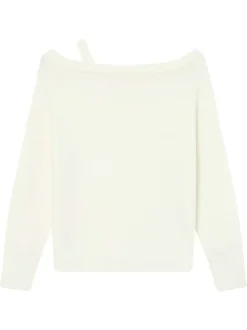 Pull écru en maille fine avec une coupe droite et un col asymétrique
