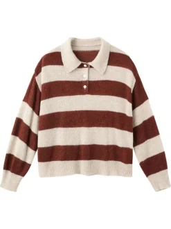 Pull écru à rayures bordeaux avec une coupe droite et un col polo
