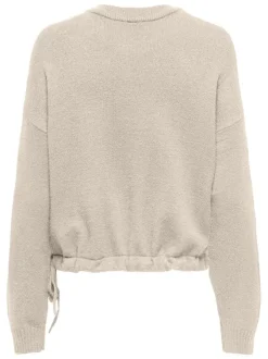 Pull écru uni avec un col rond et une coupe droite et des manches longues