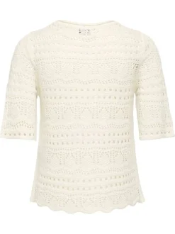 Pull écru uni avec une coupe droite et des manches courtes