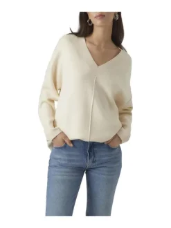 Pull écru uni avec une coupe droite un col v et des manches longues