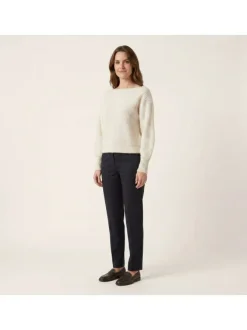 Pull écru uni à coupe droite avec un col bateau et des manches longues