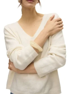 Pull écru uni à coupe droite avec un col v et des manches longues