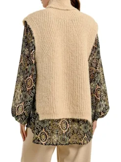 Pull écru uni droit à col roulé et sans manches avec grandes ouvertures