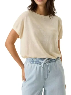Pull écru uni pourvu d'une coupe droite et de manches courtes