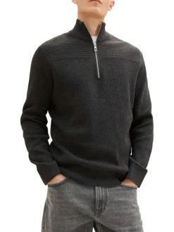 Pull en coton anthracite avec un col camionneur et une coupe droite