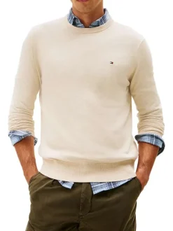 Pull en coton beige uni en maille fine avec une coupe droite et un col rond