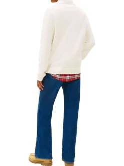 Pull en coton biologique écru uni avec une coupe droite et un col à revers