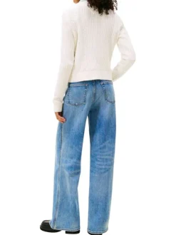 Pull en coton biologique écru uni avec une coupe droite et un col rond