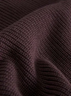 Pull en coton bordeaux uni avec une coupe droite et un col rond