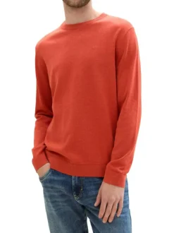 Pull en coton brique uni avec une coupe droite un col rond et logo brodé