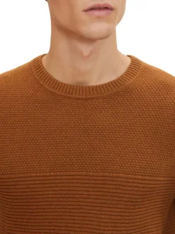 Pull en coton camel uni maille serrée à coupe droite et col rond