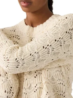 Pull en coton écru à coupe ajustée pourvu d'un col rond côtelé