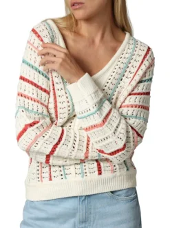 Pull en coton écru à rayures ajouré avec une coupe ajustée et un col v