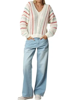 Pull en coton écru à rayures ajouré avec une coupe ajustée et un col v