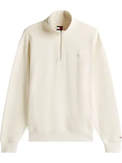 Pull en coton écru uni aspect gaufré avec un col camionneur et le logo brodé