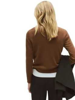 Pull en coton et laine chocolat uni avec une coupe droite et un col polo