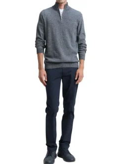 Pull en coton gris uni avec un col camionneur et des manches longues