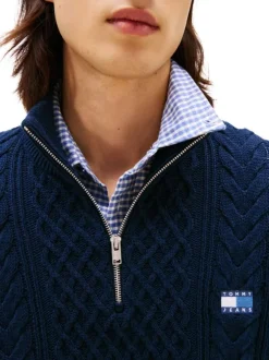 Pull en coton marine uni avec une coupe droite et logo iconique