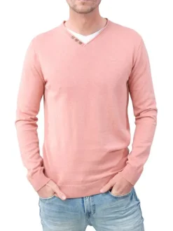 Pull en coton mélangé pêche chiné avec une coupe droite et un col v