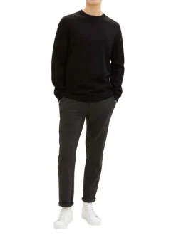 Pull en coton noir uni coupe droite avec un col rond et logo bordé poitrine