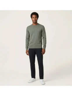 Pull en coton vert uni avec une coupe droite et un col rond