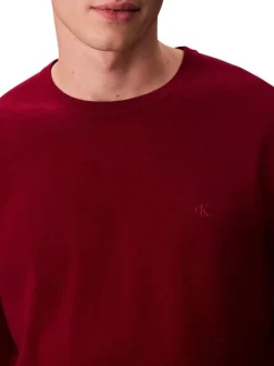 Pull en laine bordeaux uni col rond coupe ajustée avec logo brodé